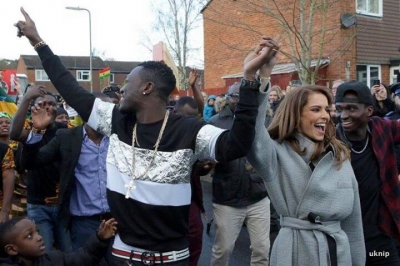 Reggie_and_Bollie_s_Homecoming_in_Farnborough_08_12_15_2814629.jpg