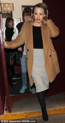 Kimberley_Walsh_highlights_her_hourglass_curves_in_a_form-fitting_pencil_skirt_and_cropped_jumper_as_she_leaves_the_theatre_01_12_15_281229.jpg