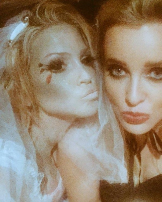 Sarah_Harding_-_Halloween_31_10_15_28129.jpg