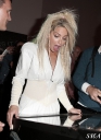 Sarah_Harding_-_Walkers_crisp_launch_03_09_15_283029.jpg