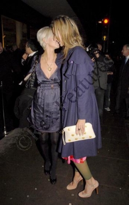 Sarah___Lady_Victoria_Hervey_At_Amika_Club_Launch_Party_28_02_07_283429.jpg