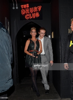 Sarah_Harding_Seen_leaving_The_Supper_Club_afterparty_in_London_04_11_15_282329.jpg
