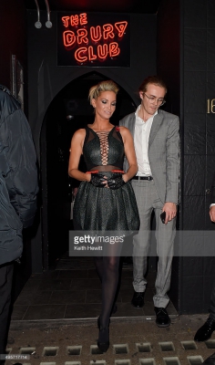 Sarah_Harding_Seen_leaving_The_Supper_Club_afterparty_in_London_04_11_15_284729.jpg