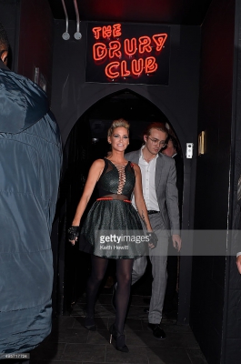 Sarah_Harding_Seen_leaving_The_Supper_Club_afterparty_in_London_04_11_15_284829.jpg