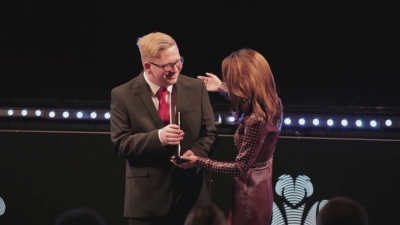 Cheryl_surprises_our_Celebrate_Success_winner_mp40047.jpg