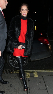 Leaving_At_Sexy_Fish_Restaraunt_in_London_21_12_15_281729.jpg