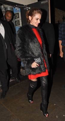 Leaving_At_Sexy_Fish_Restaraunt_in_London_21_12_15_288329.jpg
