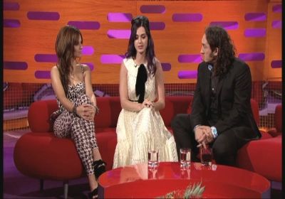 Cheryl_Tweedy___Katy_Perry_-_Full_Interview___Call_My_Name_28Graham_Norton_Show29_-_08_06_2012_mpg0320.jpg