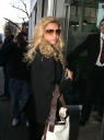 GA_leaving_the_Riverside_Studios2C_London_11_12_07_285529.jpg
