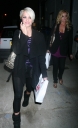 GA_leaving_the_Riverside_Studios2C_London_11_12_07_289629.jpg