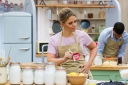 Kimberley_Walsh_2596_The_Great_Sport_Relief_Bake_Off_promos_2016_28129.jpg