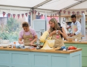 Kimberley_Walsh_2596_The_Great_Sport_Relief_Bake_Off_promos_2016_28529.jpg