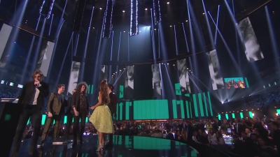 Catfish_and_the_Bottlemen_win_British_Breakthrough_Act___The_BRIT_Awards_2016_mp40052.jpg