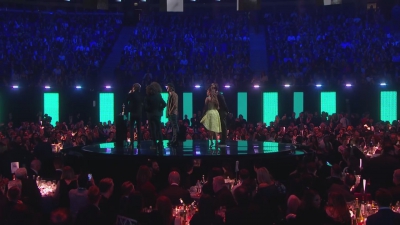 Catfish_and_the_Bottlemen_win_British_Breakthrough_Act___The_BRIT_Awards_2016_mp40066.jpg