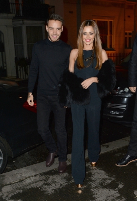 Cheryl_and_Liam_Arriving_a_restaurant_Salmontini_in_London_09_03_16_2812729.jpg