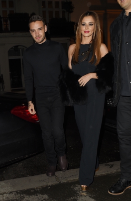 Cheryl_and_Liam_Arriving_a_restaurant_Salmontini_in_London_09_03_16_2813029.jpg