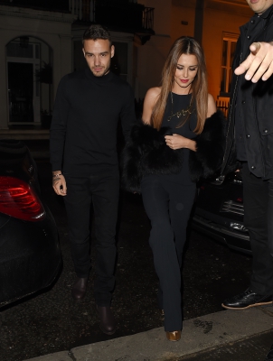 Cheryl_and_Liam_Arriving_a_restaurant_Salmontini_in_London_09_03_16_2814329.jpg
