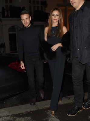 Cheryl_and_Liam_Arriving_a_restaurant_Salmontini_in_London_09_03_16_2814529.jpg
