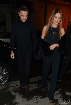 Cheryl_and_Liam_Arriving_a_restaurant_Salmontini_in_London_09_03_16_28229.jpg