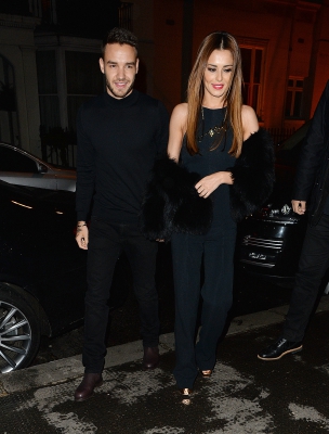 Cheryl_and_Liam_Arriving_a_restaurant_Salmontini_in_London_09_03_16_289429.jpg