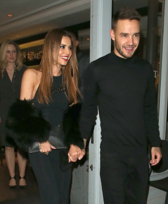 Cheryl_and_Liam_Leaving_a_restaurant_in_London_09_03_16_2810529.jpg