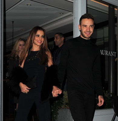 Cheryl_and_Liam_Leaving_a_restaurant_in_London_09_03_16_2816229.jpg