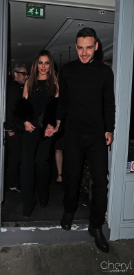 Cheryl_and_Liam_Leaving_a_restaurant_in_London_09_03_16_281629.jpg