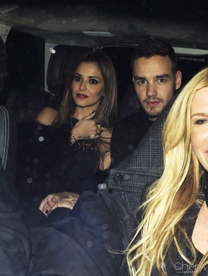 Cheryl_and_Liam_Leaving_a_restaurant_in_London_09_03_16_282029.jpg