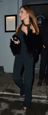Cheryl_and_Liam_Leaving_a_restaurant_in_London_09_03_16_2821529.jpg
