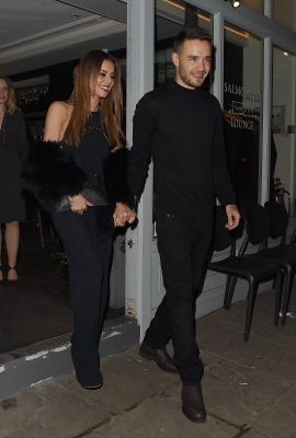Cheryl_and_Liam_Leaving_a_restaurant_in_London_09_03_16_2827929.jpg