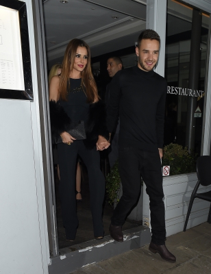 Cheryl_and_Liam_Leaving_a_restaurant_in_London_09_03_16_2830129.jpg