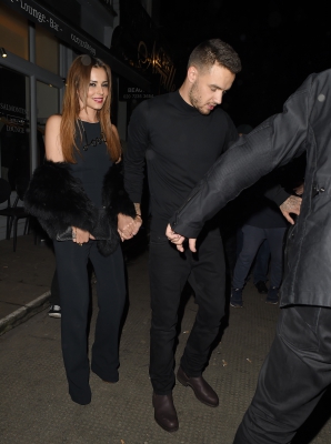 Cheryl_and_Liam_Leaving_a_restaurant_in_London_09_03_16_2834729.jpg