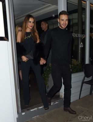 Cheryl_and_Liam_Leaving_a_restaurant_in_London_09_03_16_284229.jpg