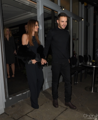 Cheryl_and_Liam_Leaving_a_restaurant_in_London_09_03_16_284329.jpg