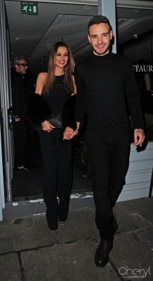 Cheryl_and_Liam_Leaving_a_restaurant_in_London_09_03_16_28629.jpg