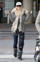 Sarah_Harding_arrived_at_Gatwick_aiport_with_her_leg_in_a_brace_after_being_forced_to_leave_Channel_4_show_04_03_16_28229.jpg