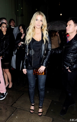 Sarah_Harding_Notion_Magazine_Issue_72_launch_Party_in_London_24_03_16_288629.jpg