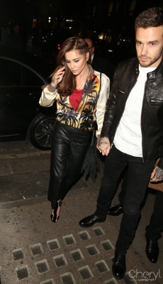 Cheryl_and_Liam_Arriving_at_Sexy_Fish_Restaurant_12_04_16_282029.jpg