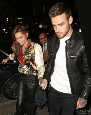 Cheryl_and_Liam_Arriving_at_Sexy_Fish_Restaurant_12_04_16_282129.jpg