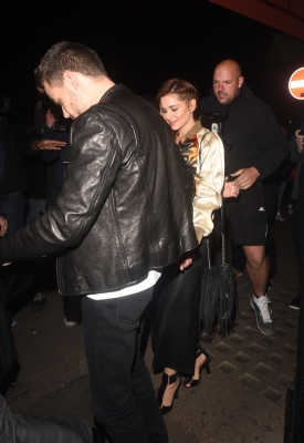 Cheryl_and_Liam_Arriving_at_Sexy_Fish_Restaurant_12_04_16_284329.jpg