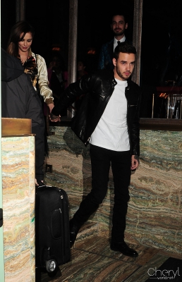 Cheryl_and_Liam_Leaving_Sexy_Fish_Restauraunt_12_04_16_28429.jpg