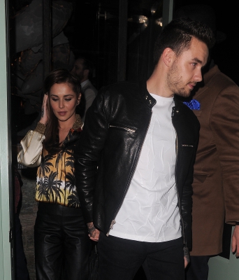 Cheryl_and_Liam_Leaving_Sexy_Fish_Restauraunt_12_04_16_285429.jpg