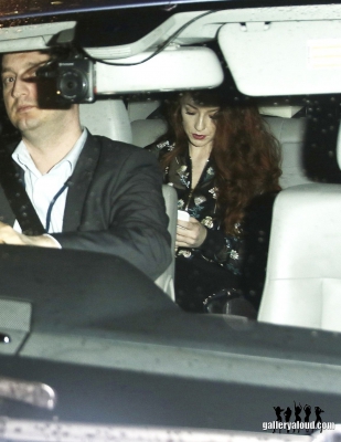 Nicola_arriving_at_TopShop_launch_13_04_16_281929.jpg