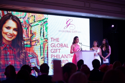Global_Gift_Gala_-_Red_Carpet_09_05_16_2824929.jpg