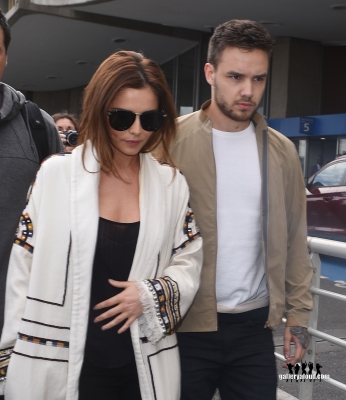 Cheryl_and_Liam_Arriving_at_Airport_in_Paris_09_05_16_287729.jpg