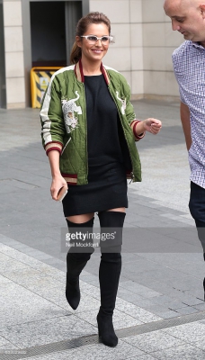 Cheryl_Outside_Westfield_Shopping_Centre_20_05_16_281429.jpg
