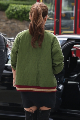 Cheryl_Outside_Westfield_Shopping_Centre_20_05_16_284829.jpg