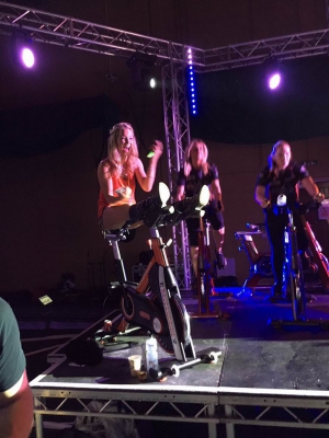 Sarah_Harding_-_Rave_and_Ride_14_05_16_281329.jpg