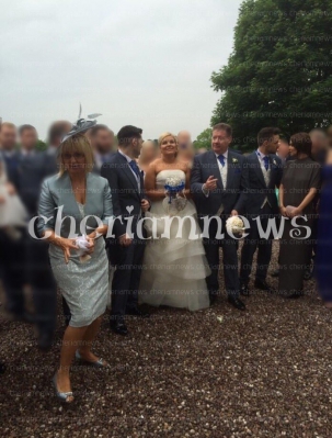At_Liam_s_sister_s_wedding_11_06_16_283329.jpg