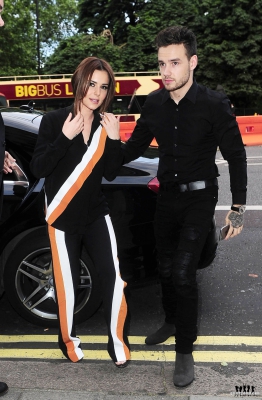 Cheryl_and_Liam_arriving_for_her_33rd_birthday_dinner_30_06_16_281029.jpg